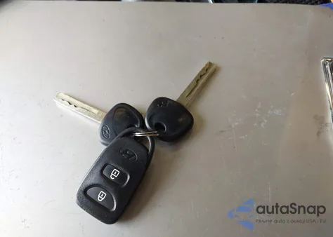 2017 Hyundai Accent Value Edition z USA, uszkodzony, nr VIN KMHCT4AE2HU378584